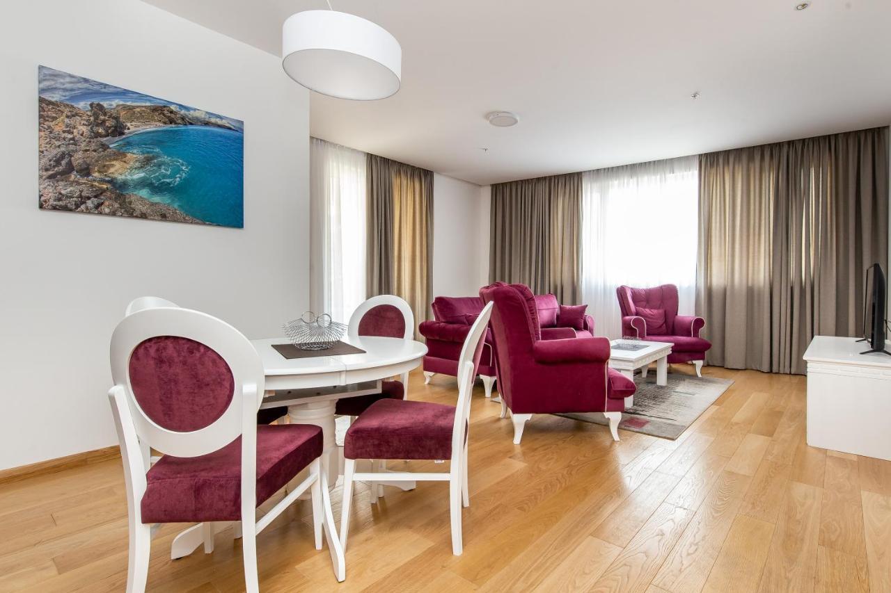 Apartments Lora In Apart-Hotel Budva Exterior photo