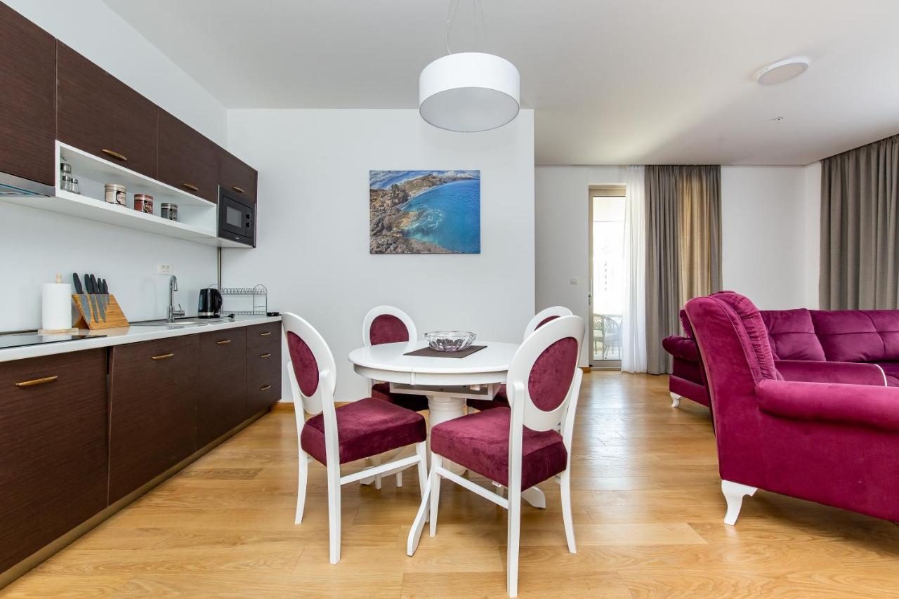 Apartments Lora In Apart-Hotel Budva Exterior photo