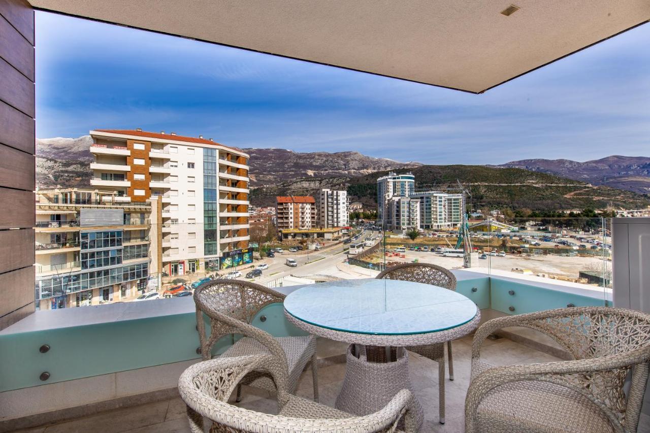 Apartments Lora In Apart-Hotel Budva Exterior photo
