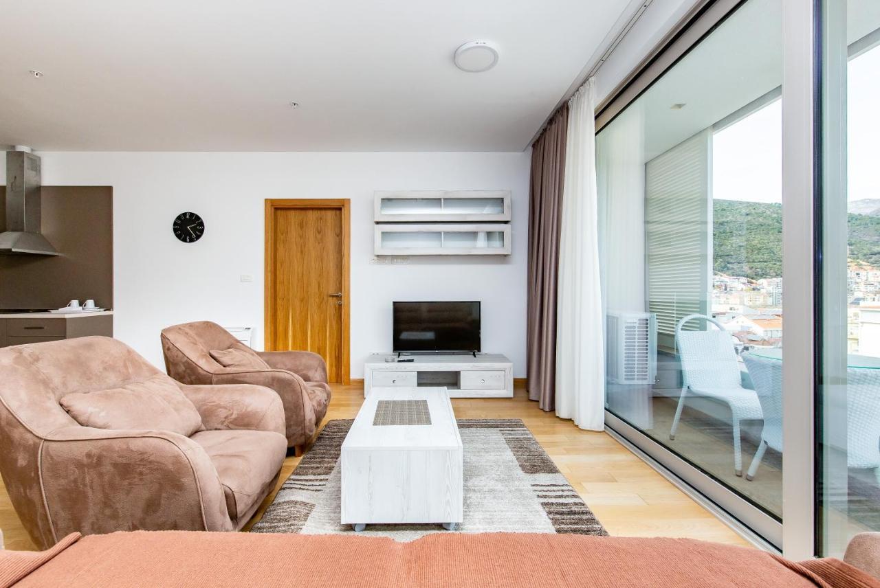 Apartments Lora In Apart-Hotel Budva Exterior photo