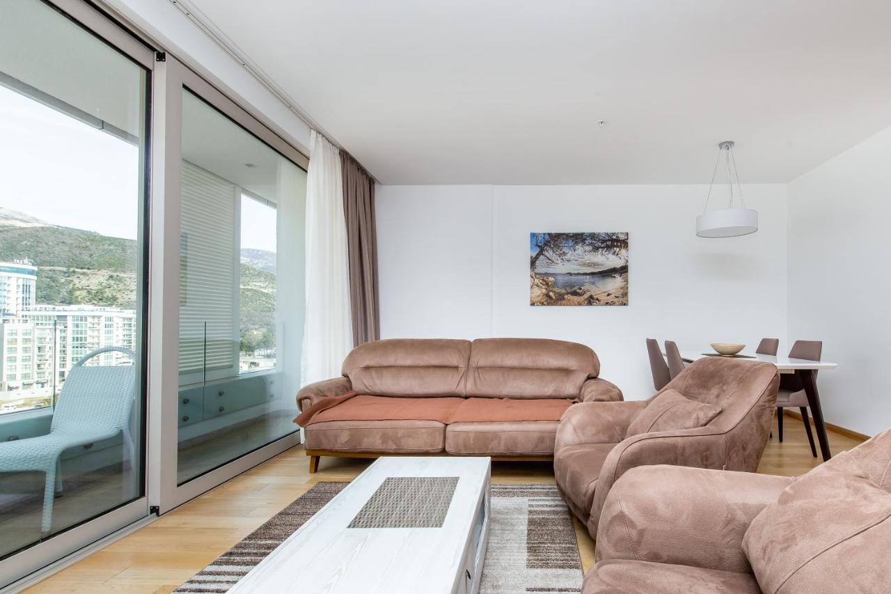 Apartments Lora In Apart-Hotel Budva Exterior photo