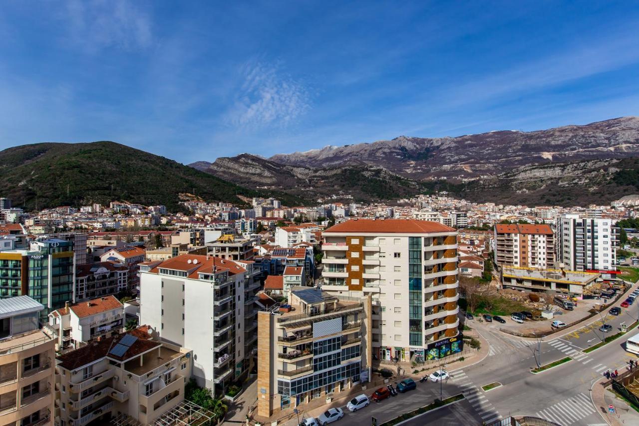 Apartments Lora In Apart-Hotel Budva Exterior photo