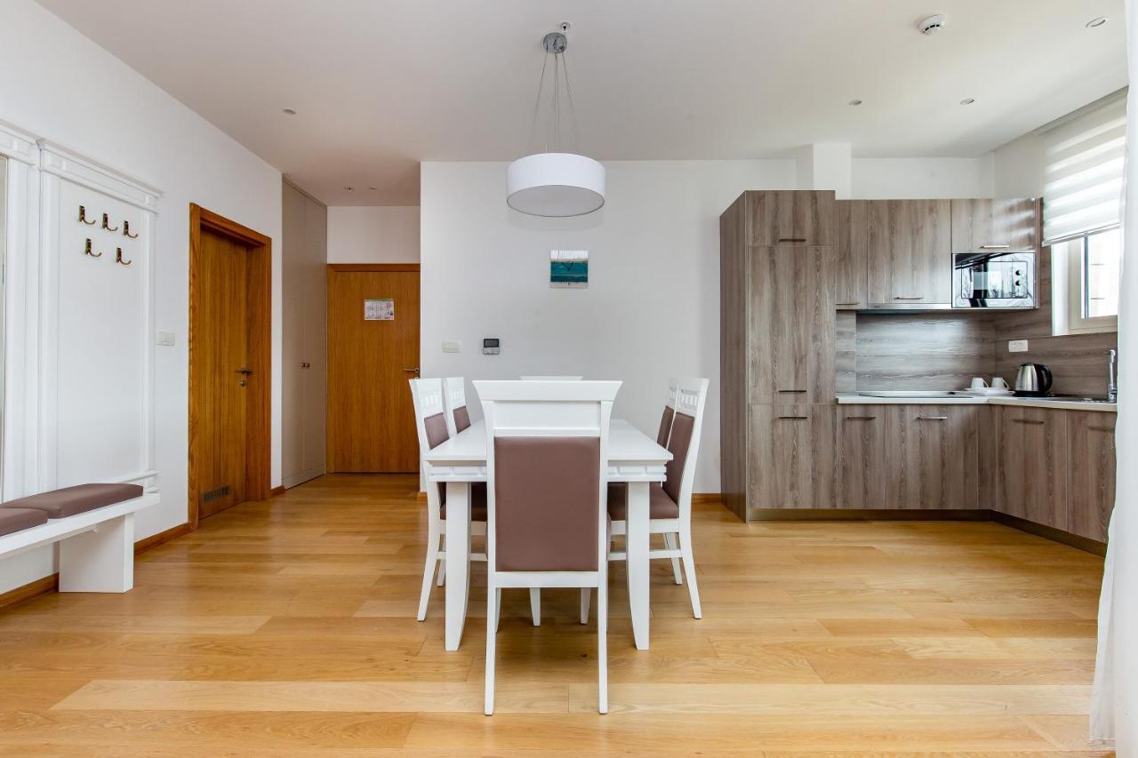 Apartments Lora In Apart-Hotel Budva Exterior photo